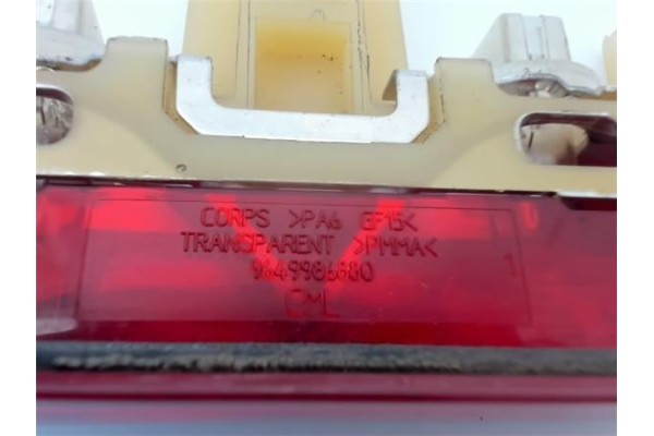 Recambio de luz central de freno para peugeot 207 1.6 confort referencia OEM IAM 9649986880  