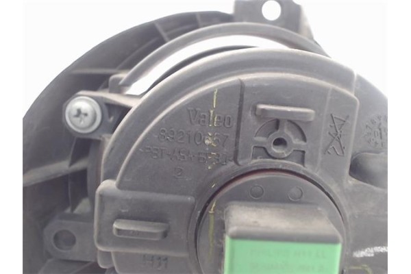 Recambio de faro antiniebla para toyota avensis (t27) referencia OEM IAM 89210657  