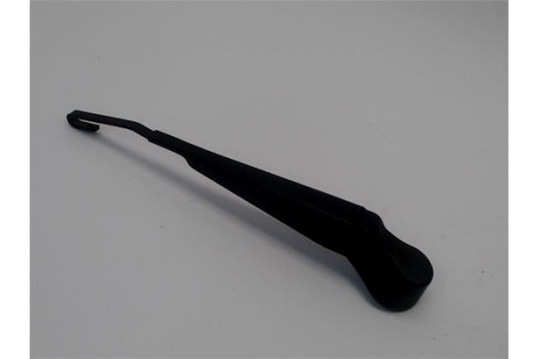 Recambio de brazo limpiaparabrisas trasero para ford fiesta vi 1.4 tdci referencia OEM IAM 1908779  