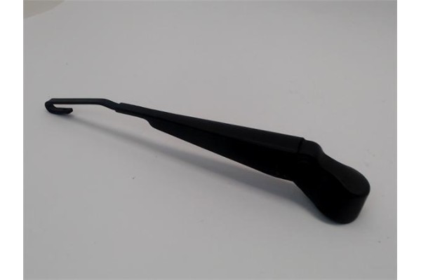 Recambio de brazo limpiaparabrisas trasero para ford fiesta vi 1.4 tdci referencia OEM IAM 1908779  