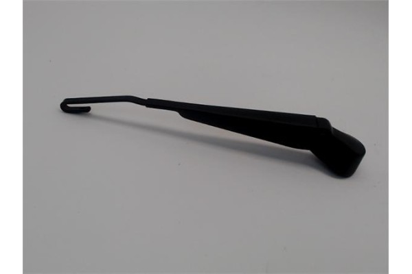 Recambio de brazo limpiaparabrisas trasero para ford fiesta vi 1.4 tdci referencia OEM IAM 1908779  