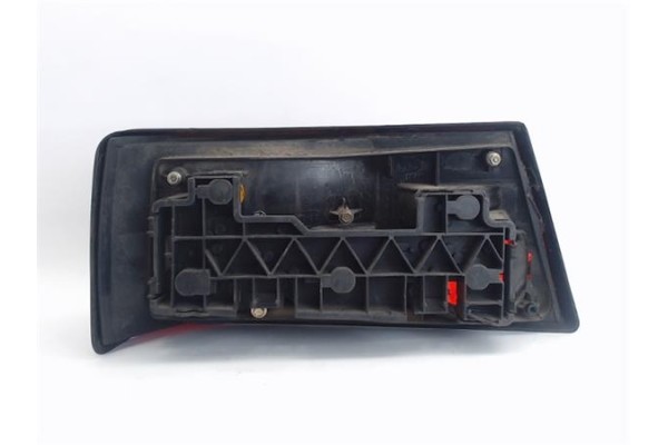 Recambio de piloto trasero derecho para ford escort berlina referencia OEM IAM   438 , FIAT | 456 , FIAT | 36 , FORD | 465 , FIA