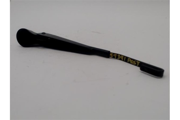 Recambio de brazo limpiaparabrisas trasero para ford fiesta vi 1.4 tdci referencia OEM IAM 1908779  