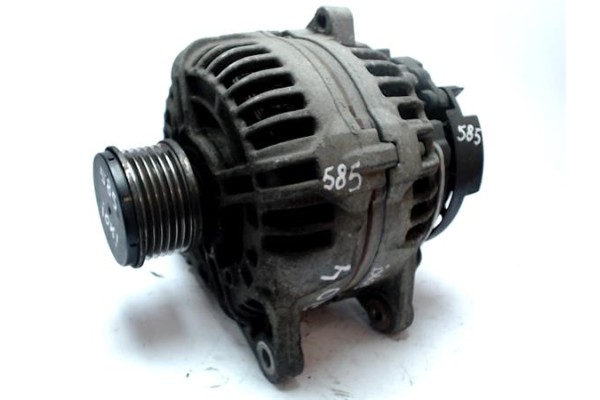 Recambio de alternador para renault clio iii 1.4 confort dynamique referencia OEM IAM 8200390676 440216 7711368381 , RENAULT | 7