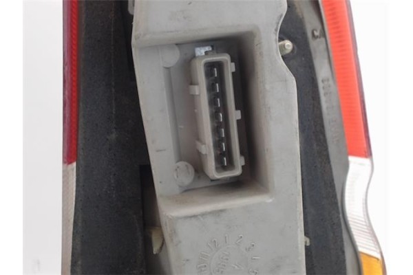 Recambio de piloto trasero izquierdo para ford escort turnier referencia OEM IAM   