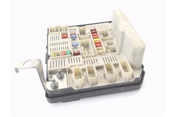 Recambio de caja fusibles/rele para renault megane ii (bm0/1_, cm0/1_) 2.0 16v (bm0u, cm0u) referencia OEM IAM 8200481867F 71902