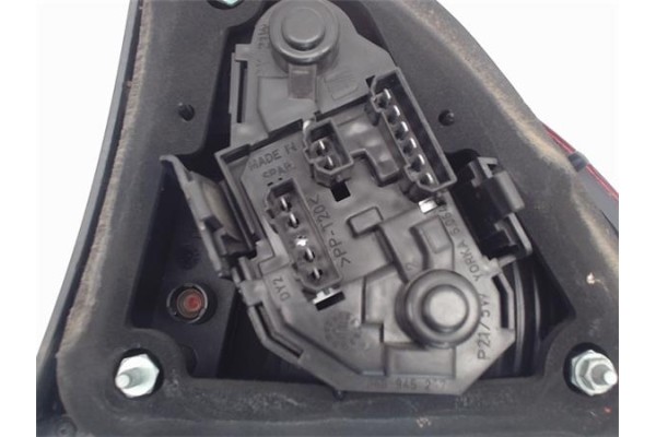 Recambio de piloto trasero izquierdo para seat leon (1m1) referencia OEM IAM 1M6945095A  