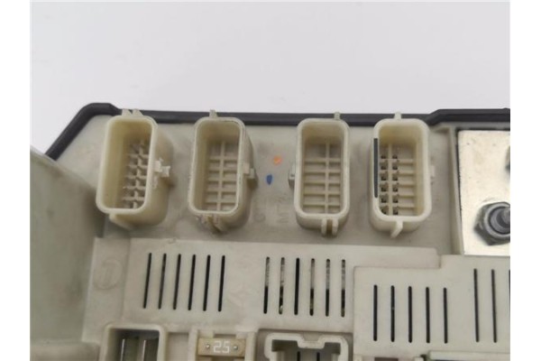 Recambio de caja fusibles/rele para renault megane ii (bm0/1_, cm0/1_) 2.0 16v (bm0u, cm0u) referencia OEM IAM 8200481867F 71902