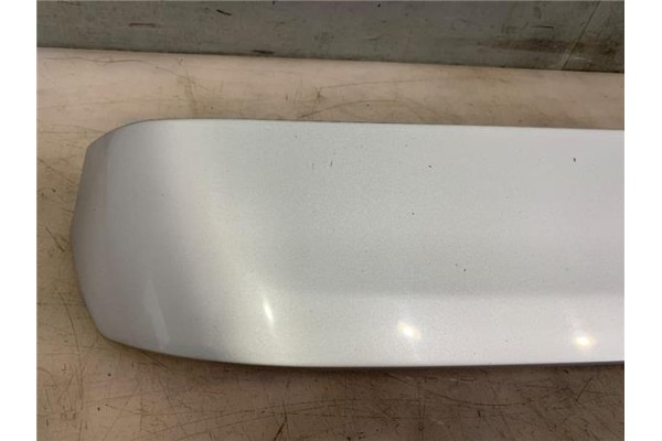 Recambio de aleron trasero para seat ibiza (6k1) 1.4 referencia OEM IAM 6K6827933E  