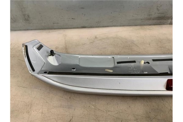 Recambio de aleron trasero para seat ibiza (6k1) 1.4 referencia OEM IAM 6K6827933E  