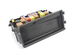 Recambio de caja fusibles/rele para saab 9-3 berlina 1.9 tid referencia OEM IAM 12805845 519109003 