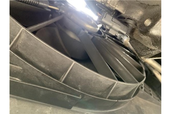 Recambio de electroventilador para renault megane ii (bm0/1_, cm0/1_) 2.0 16v (bm0u, cm0u) referencia OEM IAM 7701071862 7701054