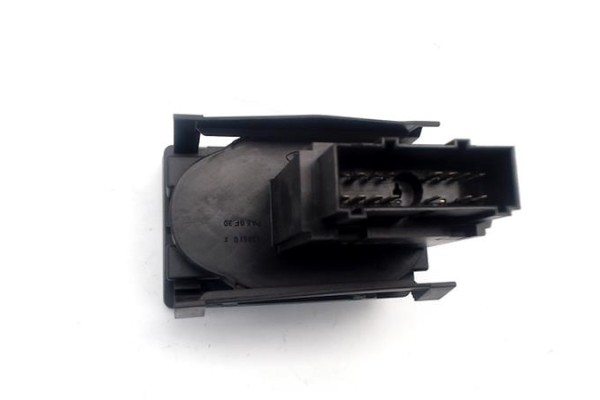 Recambio de mando de luces para ford fiesta vi 1.4 tdci referencia OEM IAM 1356222 656T13A024EA 