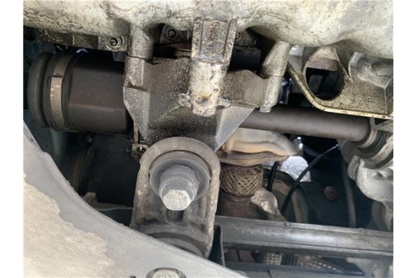 Recambio de palier delantero derecho para renault megane ii (bm0/1_, cm0/1_) 2.0 16v (bm0u, cm0u) referencia OEM IAM 8200790519 