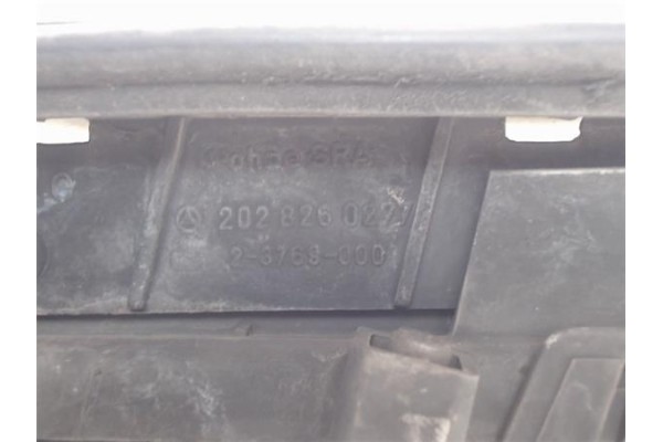 Recambio de faro delantero dcho para mercedes-benz clase c (bm 202) berlina referencia OEM IAM A2028260277  2028260277 , MERCEDE