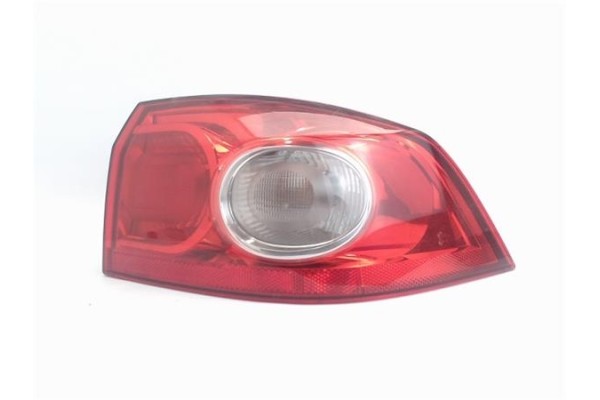 Recambio de piloto trasero derecho para renault laguna iii berlina referencia OEM IAM   