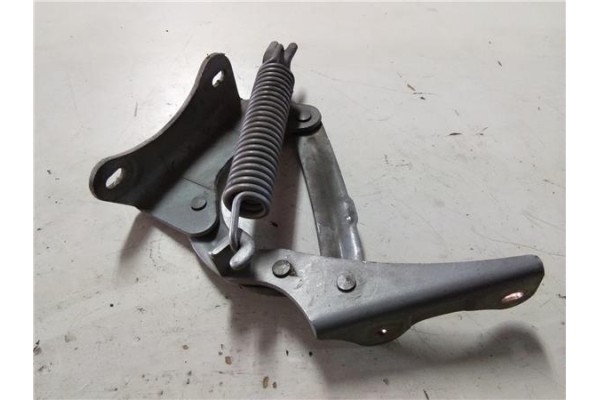 Recambio de bisagra capo izquierda para ssangyong musso 2.9 tdi svx referencia OEM IAM   