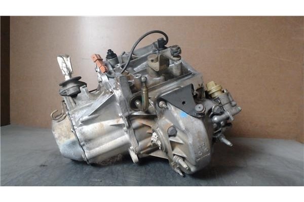 Recambio de caja cambios manual para citroen berlingo 1.9 d sx combi referencia OEM IAM 20DM48  