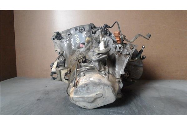 Recambio de caja cambios manual para citroen berlingo 1.9 d sx combi referencia OEM IAM 20DM48  