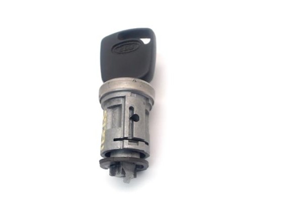 Recambio de clausor para ford fiesta vi 1.4 tdci referencia OEM IAM 1677531  