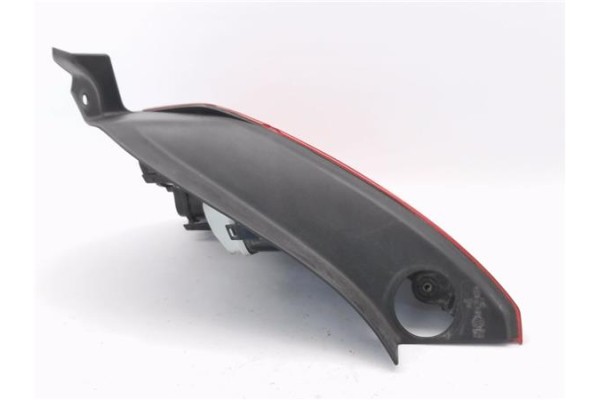 Recambio de piloto trasero derecho para renault megane ii (bm0/1_, cm0/1_) 2.0 16v (bm0u, cm0u) referencia OEM IAM 8200413216 82