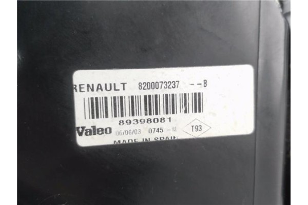 Recambio de piloto trasero derecho para renault megane ii (bm0/1_, cm0/1_) 2.0 16v (bm0u, cm0u) referencia OEM IAM 8200413216 82