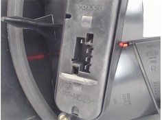 Recambio de piloto trasero derecho para volvo s70 berlina referencia OEM IAM  9151482 