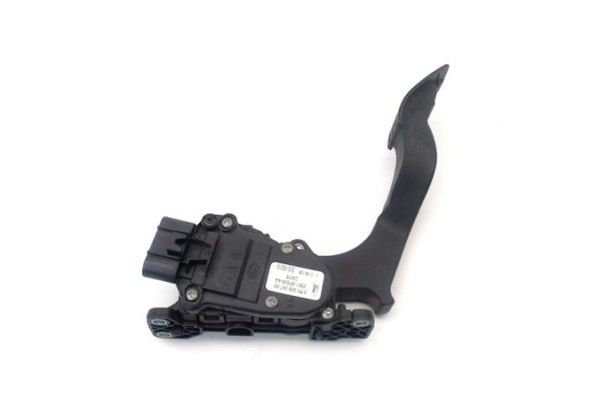 Recambio de pedal acelerador para ford fiesta vi 1.4 tdci referencia OEM IAM 1530737  