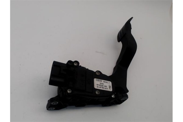 Recambio de pedal acelerador para ford fiesta vi 1.4 tdci referencia OEM IAM 1530737  