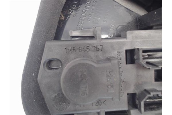 Recambio de piloto trasero izquierdo para seat toledo (1m2) referencia OEM IAM 1M5945257 1M5945095B 