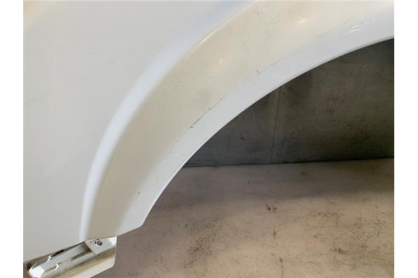 Recambio de aleta delantero izquierda para mercedes-benz vito furgón (639) 2.1 111cdi referencia OEM IAM A6396305107  