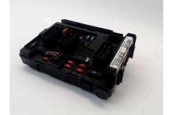 Recambio de caja fusibles/rele para peugeot partner furgón (5) 1.9 d referencia OEM IAM 6500Y1  
