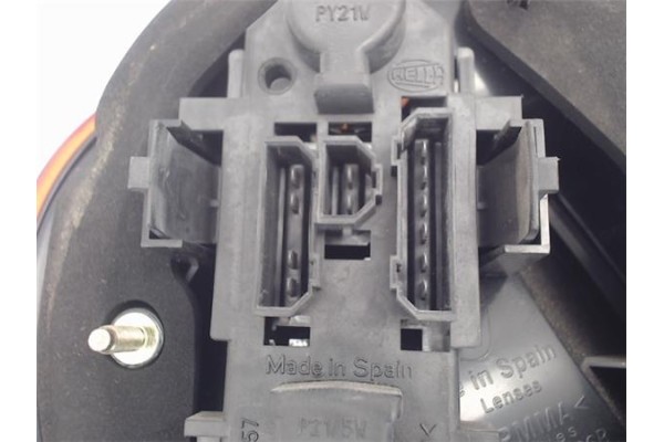 Recambio de piloto trasero derecho para seat toledo (1m2) referencia OEM IAM 1M5945257 1M5945096B 