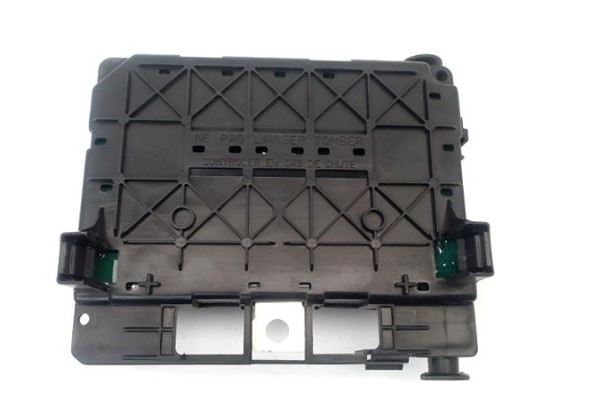 Recambio de caja fusibles/rele para peugeot partner furgón (5) 1.9 d referencia OEM IAM 6500Y1  