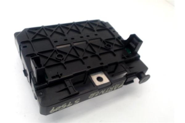 Recambio de caja fusibles/rele para peugeot partner furgón (5) 1.9 d referencia OEM IAM 6500Y1  