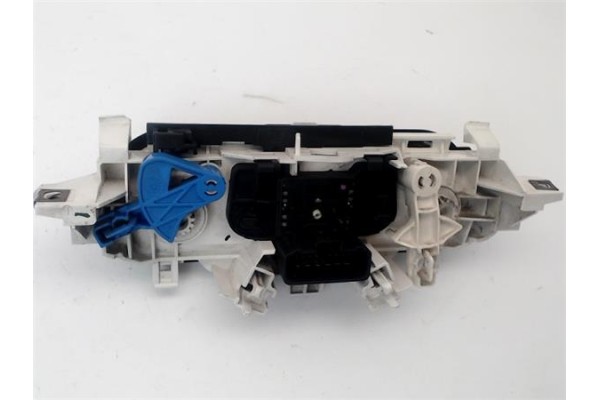 Recambio de mandos calefaccion / a.a. para renault twingo (cn0_) 1.5 dci (cn0e) referencia OEM IAM 7701067954  