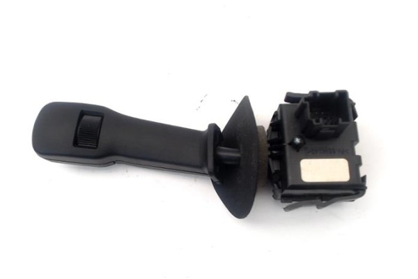 Recambio de mando limpiaparabrisas para bmw serie 5 berlina (e39) 2.8 528i referencia OEM IAM 61318352171  