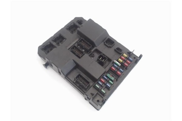 Recambio de centralita para citroen c5 berlina 2.0 hdi exclusive referencia OEM IAM 9651196680  