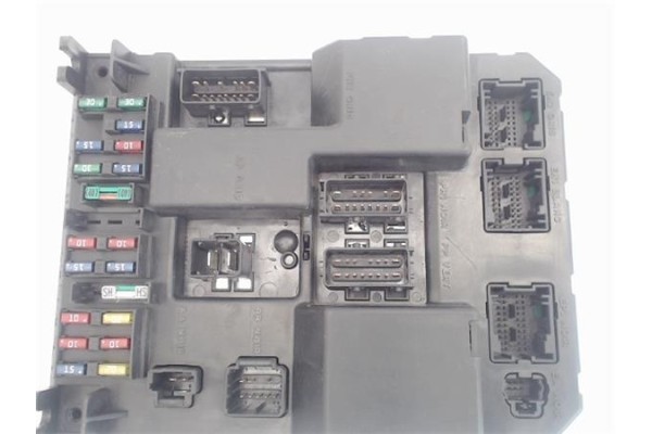 Recambio de centralita para citroen c5 berlina 2.0 hdi exclusive referencia OEM IAM 9651196680  