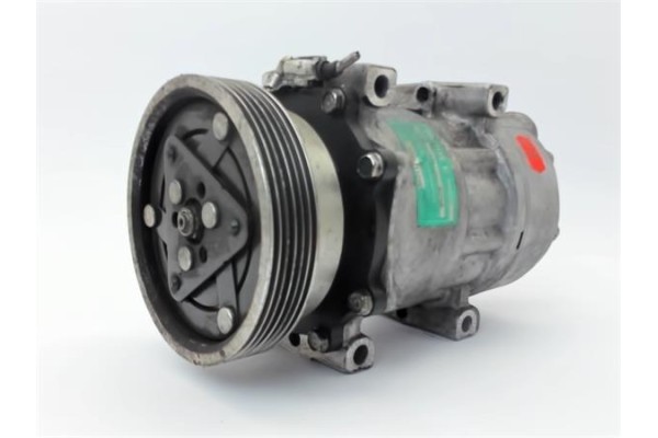 Recambio de compresor aire acond. para renault laguna (b56) 2.0 16v rxe (b56d) referencia OEM IAM 7700111036  7701499861 , RENAU