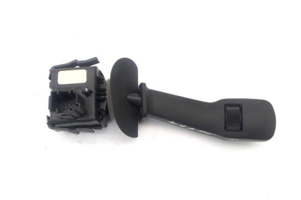 Recambio de mando limpiaparabrisas para bmw serie 5 berlina (e39) 2.8 528i referencia OEM IAM 61318352171  