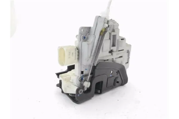 Recambio de cierre electromagnetico trasero derecho para seat exeo st (3r5) 2.0 reference referencia OEM IAM 8E0839016AA  