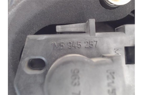 Recambio de piloto trasero derecho para seat toledo (1m2) referencia OEM IAM 1M5945257 1M5945096B 