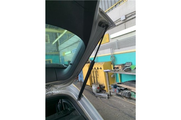 Recambio de amortiguador porton para volkswagen golf vii (5g1/be1) híbrido gte referencia OEM IAM 5G6827550H  