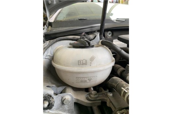 Recambio de botella expansion para volkswagen golf vii (5g1/be1) híbrido gte referencia OEM IAM 5Q0121407AA Recambio de botella expansion para volkswagen golf vii (5g1/be1) híbrido gte referencia OEM IAM 5Q0121407AA