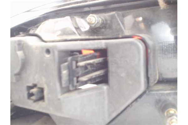 Recambio de piloto trasero derecho para saab 9-3 berlina referencia OEM IAM   