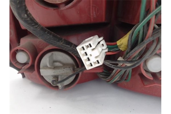 Recambio de piloto trasero izquierdo para kia shuma ii (spt) referencia OEM IAM   