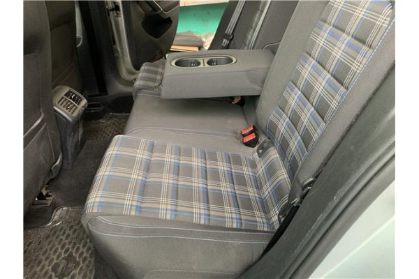 Recambio de asientos traseros para volkswagen golf vii (5g1/be1) híbrido gte referencia OEM IAM 5G0885405GFNCG  