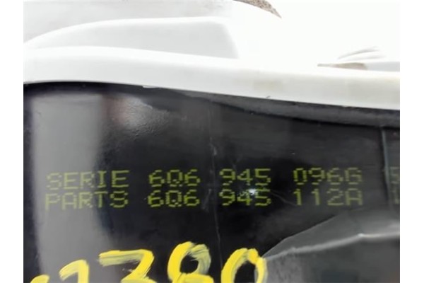 Recambio de piloto trasero derecho para volkswagen polo iv (9n1) 1.4 16v referencia OEM IAM 6Q6945096G 6Q6945112A 6Q6944096B , A