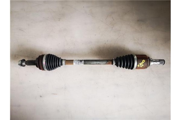 Recambio de palier delantero izquierdo para renault clio iv 0.9 limited referencia OEM IAM   
